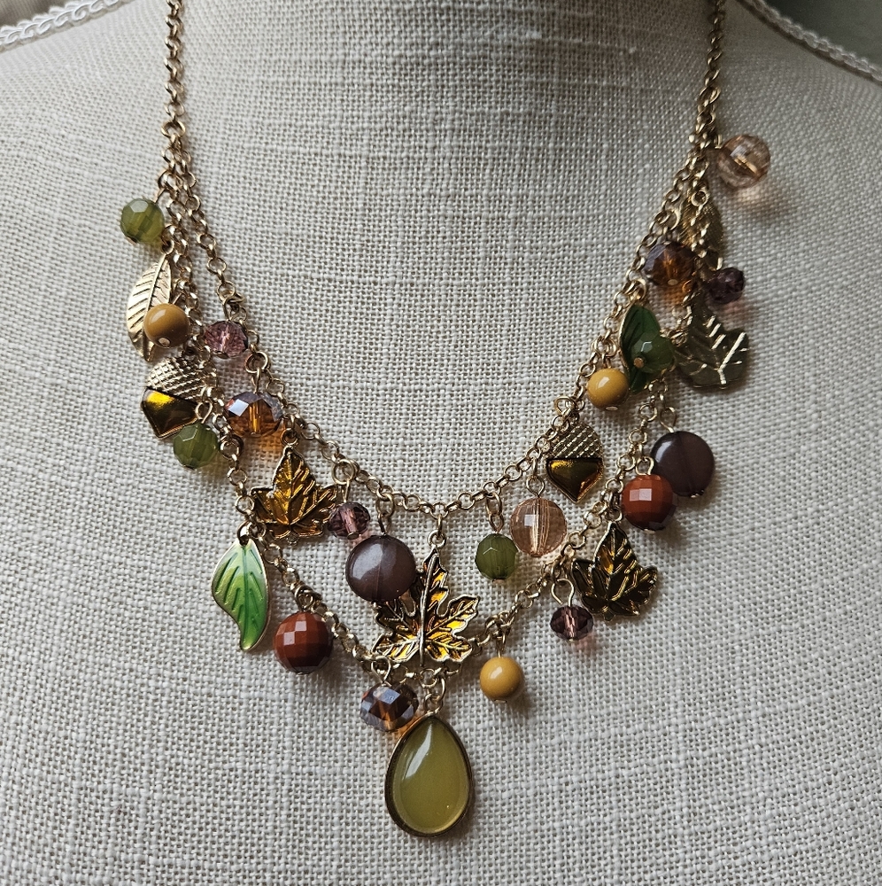 🍿CLEARANCE🍿Autumn Leaf Charm Necklace in Gold and Brown